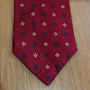 SALE Vintage Nautica Red Patterned Tie